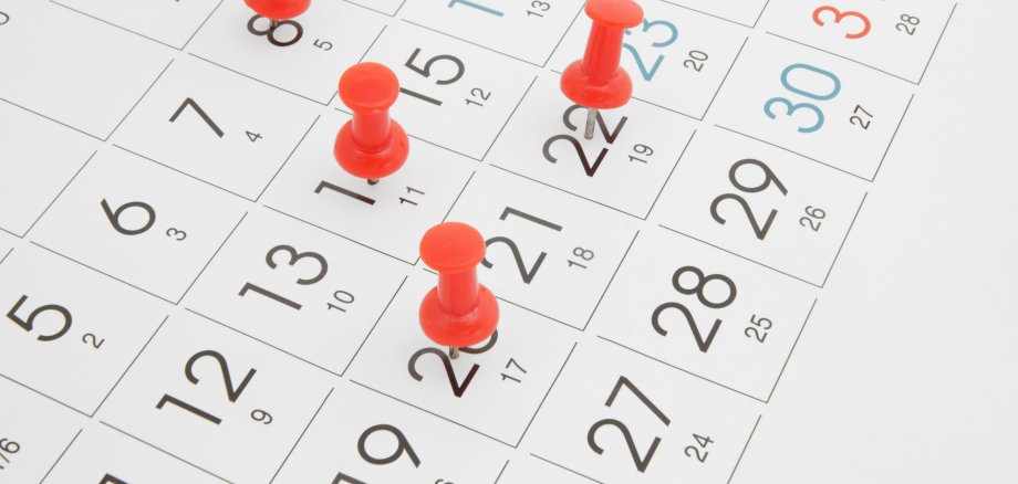 Calendar,Page,With,Push,Pins,,Planning,Concept
